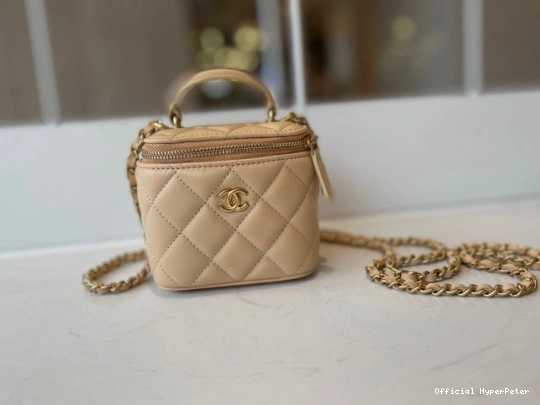 Hyper Peter CASE CHANEL VANITY 0813